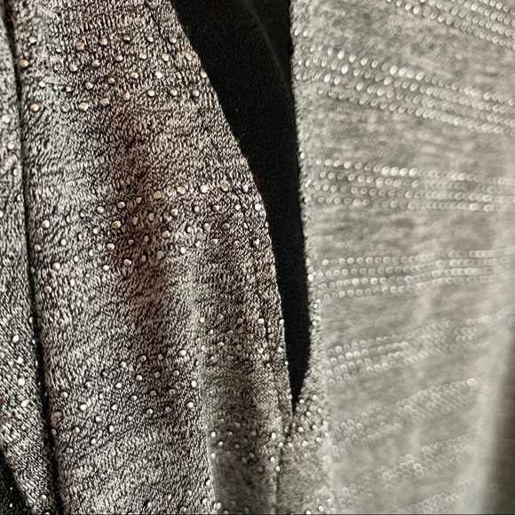 SOPHIE RUE Metallic Sleeveless Sheer V Top - Picture 8 of 12